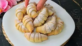 Если у вас есть 2 яблока 🍎 и 1 яйцо, приготовьте знаменитое печенье, которое правит мир