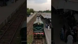 Two Light Locomotives GEU 40 9003 and 9007 Cross Drigh Road #trainshorts #lightlocomotive #geu40