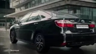 Реклама тайота с участием актера Романа Пахомова. Парень на яхте:)