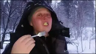ВАРИМ ПЕЛЬМЕНИ НА БРИКЕТАХ