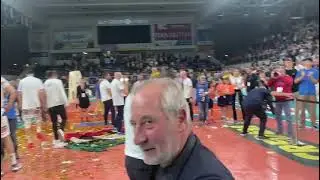 La capriola scudetto di Lorenzetti