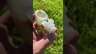 Дракон-кубок из белого нефрита 