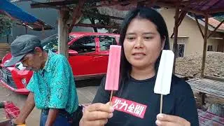 Jajan es goyang