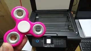 What Happens if You Photocopy a Spinning Fidget Spinner | Xerox Experiment