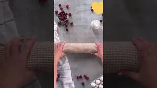 БИСКВИТНЫЙ РУЛЕТ С ВИШНЕЙ