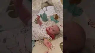 breastfeeding sweet Baby Deahan 4 months 🍐sweet little moment🍒🍒🍒
