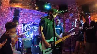 Runaway - Run Rabbit Live Cover