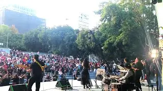 Los De Abajo | Labios Rojos - En Vivo