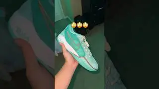 WHATS THE BEST GREEN HOOP SHOE?