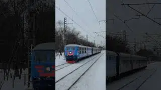 ЧС6-019 с туристическим поездом из Карелии