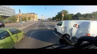 Når de små slås om pladsen... Langebro