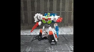 Transformers Legacy Evolution Medix Review