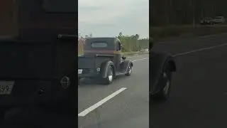 Мощь авто из прошлого завораживает