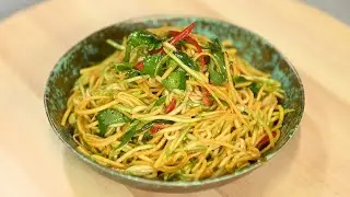 Тушеный картофель со шпикачками. Салат из кабачков и тыквы