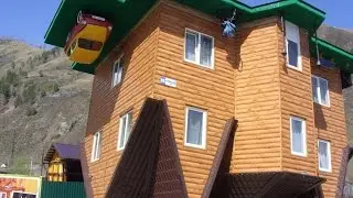 Дом вверх дном (дом перевертыш) на Алтае - Crazy house