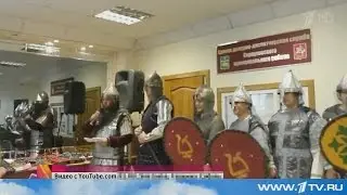Наше поздравление женщин администрации с 8 марта на 