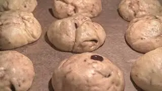 Baking Buns in Time-Lapse