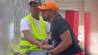 Moto Taxy no ayuda este hombre con discapacidad.
