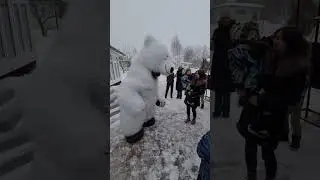 Белый Мишка Топтыжка   Поднимает Настроение Гостям на 💯%
