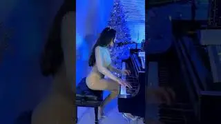 Lola Astanova - Dance of the Sugar Plum Fairy