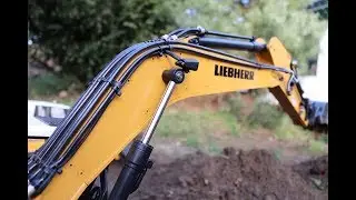 RC LIEBHERR EXCAVATORS & DUMP TRUCKS - CONSTRUCTION SIDE - POLAND 2018 - BRZEZINY - 4K