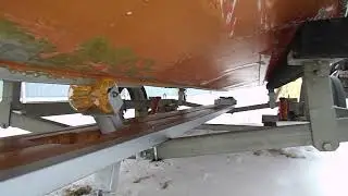Лодочный прицеп. Подъемный носовой ролик.