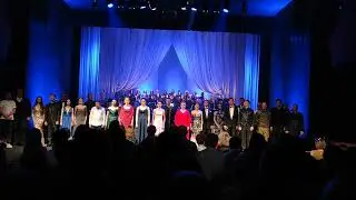 Боже великий, єдиний (духовний гімн України), виконують солісти та хор Київської опери