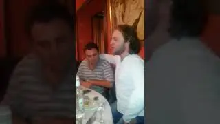 о соле мио.. грузины поют за столом