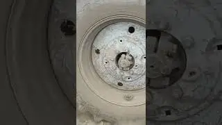 по полям