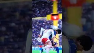 No look Headed Goal with Smolarek 🇵🇱.