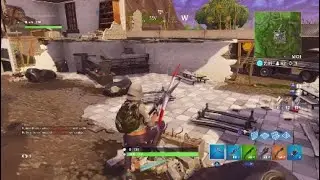 I DIED!!! Fortnite Solo Gameplay