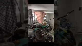 Вот и Урал. А вы говорите бросила его)) 