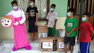 MY FRIENDS WEARING COSPLAYS MASHA - UNBOXING COSTUME MASHA BUY ONLINE - SONG ON MY WAY ALAN WALKER