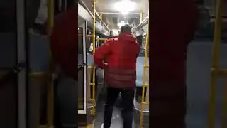 Гопники в автобусе