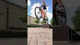 Eva high speed jump #viral #wow #cool #subscribe #amazing #like #mega #bikelife #jump #fly #shorts