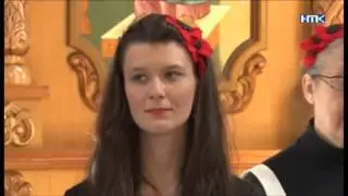 Песни и танцы в православном храме