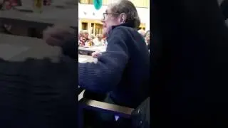 Opa danst nog met 89 jaar!