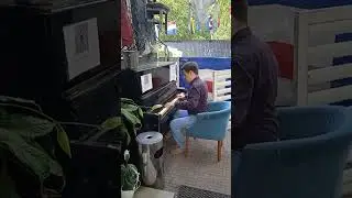 Александр Зацепин. Песня про зайцев из к/ф "Бриллиантовая рука" - исполняет Владислав Аграмаков