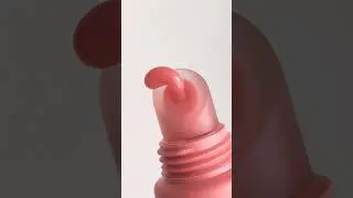 OLE HENRIKSEN | POUT PRESERVE PEPTIDE LIP TREATMENT SHADE STRAWBERRY SORBET 🍓🌸