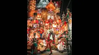 Light Up Your Holiday Season With A Magical Tour Of Dyker Heights' Christmas Lights!