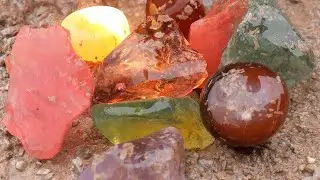 Rare gems are hidden in the ground, I dug up rubies and agate