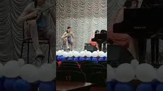 Домристка готовится к экзамену в колледже
