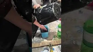 Fiquei com preguiça de esculpir a mão da escultura então tive uma solucão criativa... 🎨👨‍🎨✋