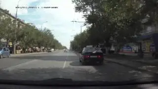 чуть не влетел в машину