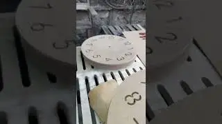 Сначала порезали МДФ, теперь шлифуем.