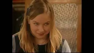 Salatut elämät - Aamu ja Inka pilaavat Ullan turkiksen [2002]