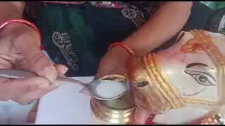 har har Mahadev 🙏🙏 nandi drinking milk yeh video jarur dekhna |