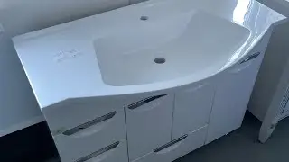 Тумба у ванну з умивальником та кошиком для білизни КІЛЬКІСТЬ ОБМЕЖЕНА ЛАУРА