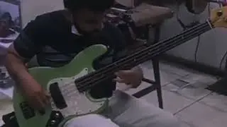 Nardeli Prado - Testando Baixo Fretless ARS Guitars