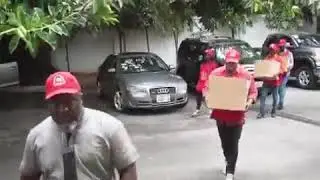 Prez JJ Rawlings reaction after eating A1 Bread will amuse you. What a Man!